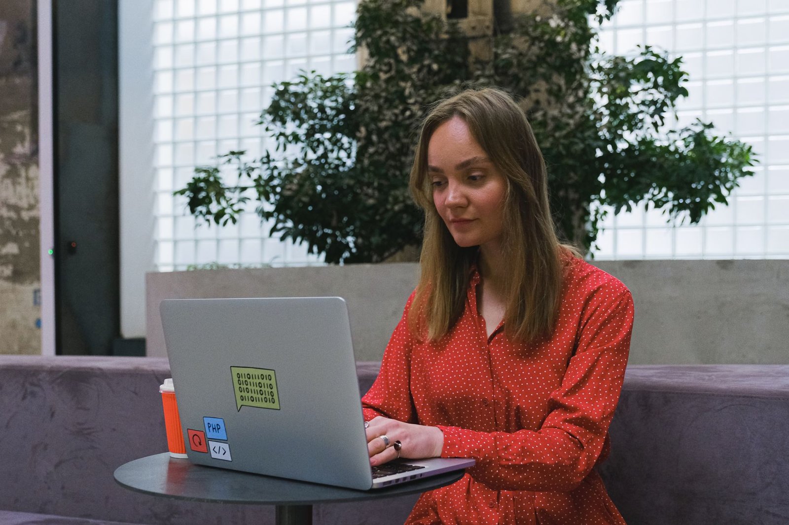 Briefing para freelancer: perguntas essenciais e modelo para usar com clientes